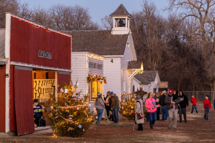 Old-Fashioned-Christmas-Abilene,KS