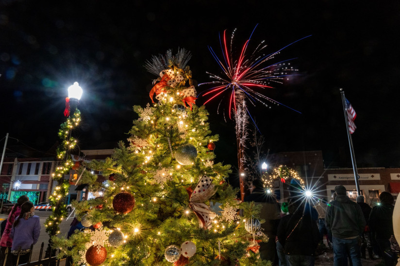 Cowtown-Christmas-Abilene,KS