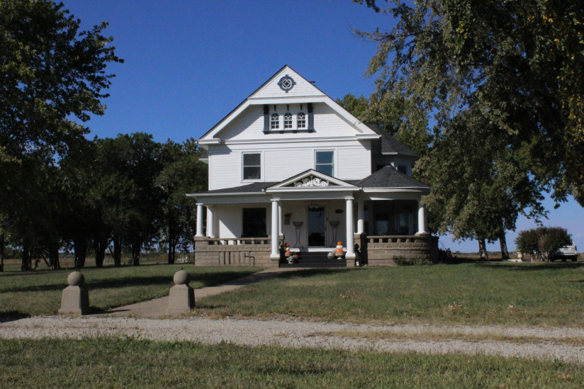 849 E 1st - Heritage Homes Association - Abilene, KS