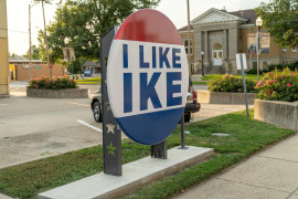 Worlds-Largest-I-Like-Ike-Button-Abilene,KS